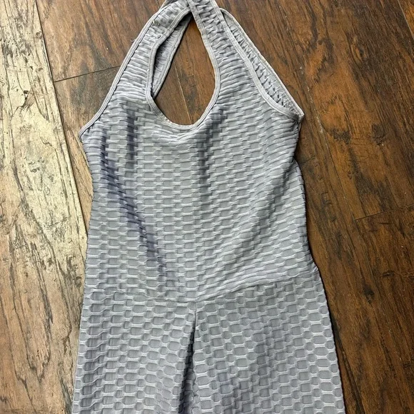 Gray Textured Women's Jumpsuit. <<<<<145>>>> - Picture 3 of 9